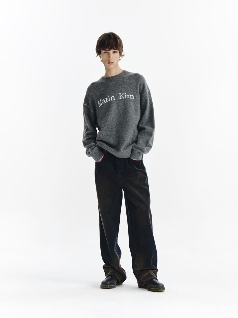 COLOR LINE POINT LOGO KNIT PULLOVER IN GREY – Matin Kim