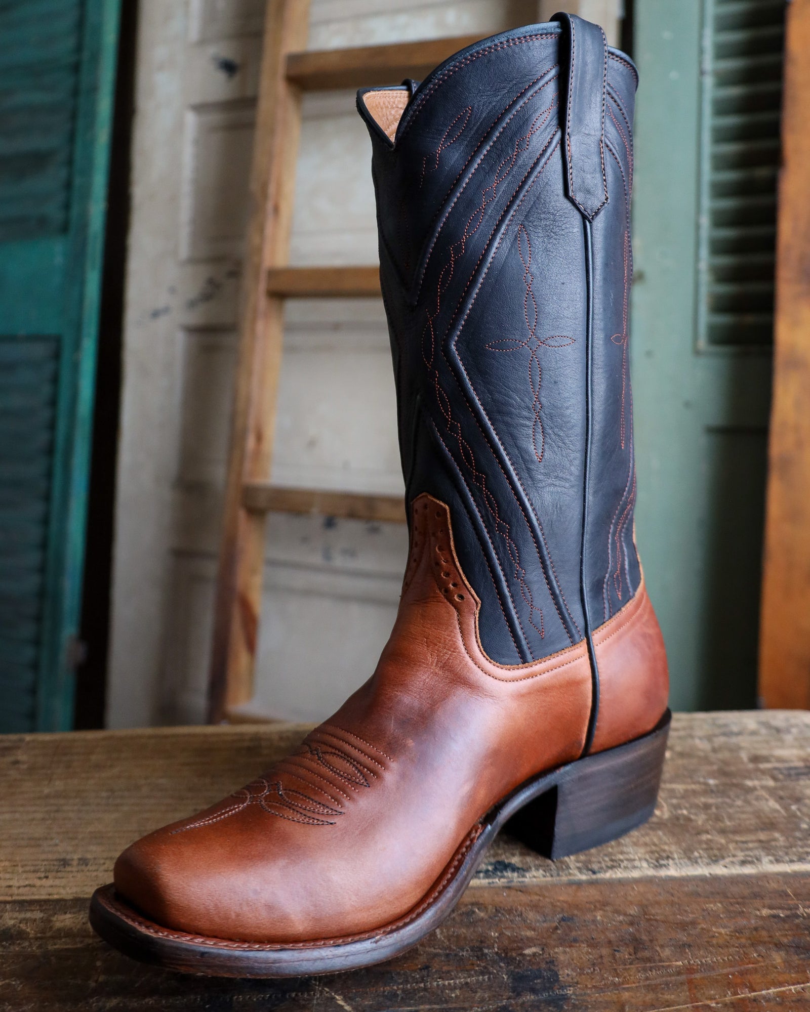 RIOS OF MERCEDES MEN'S REDWOOD MIRAGE BLACK REMUDA 13