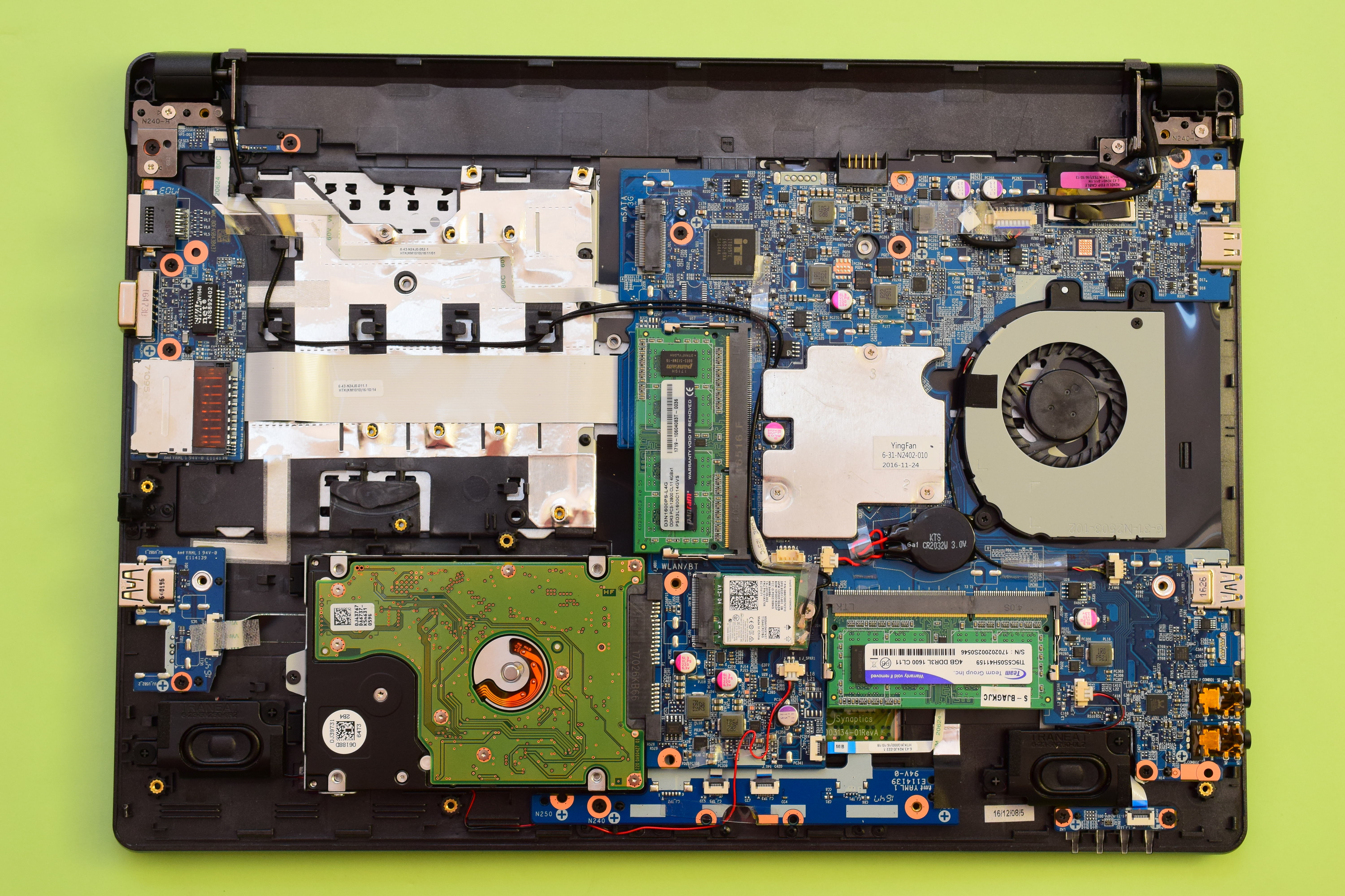 格安ノートPC Stl-14HP012-C-CDMMにメモリとHDDを増設してみた