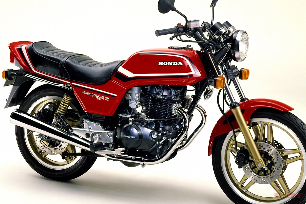 最強スポーツ版「スーパーホークIII」 に進化するも、最後はアメリカン