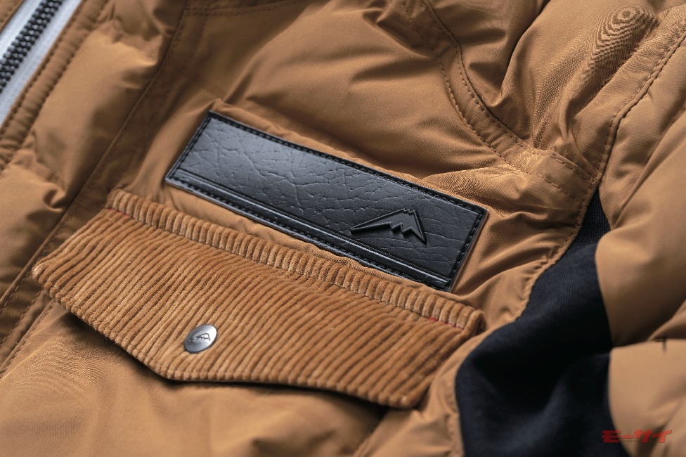 クシタニ「アニフェスジャケット」はライディングでも街着でも存在感を