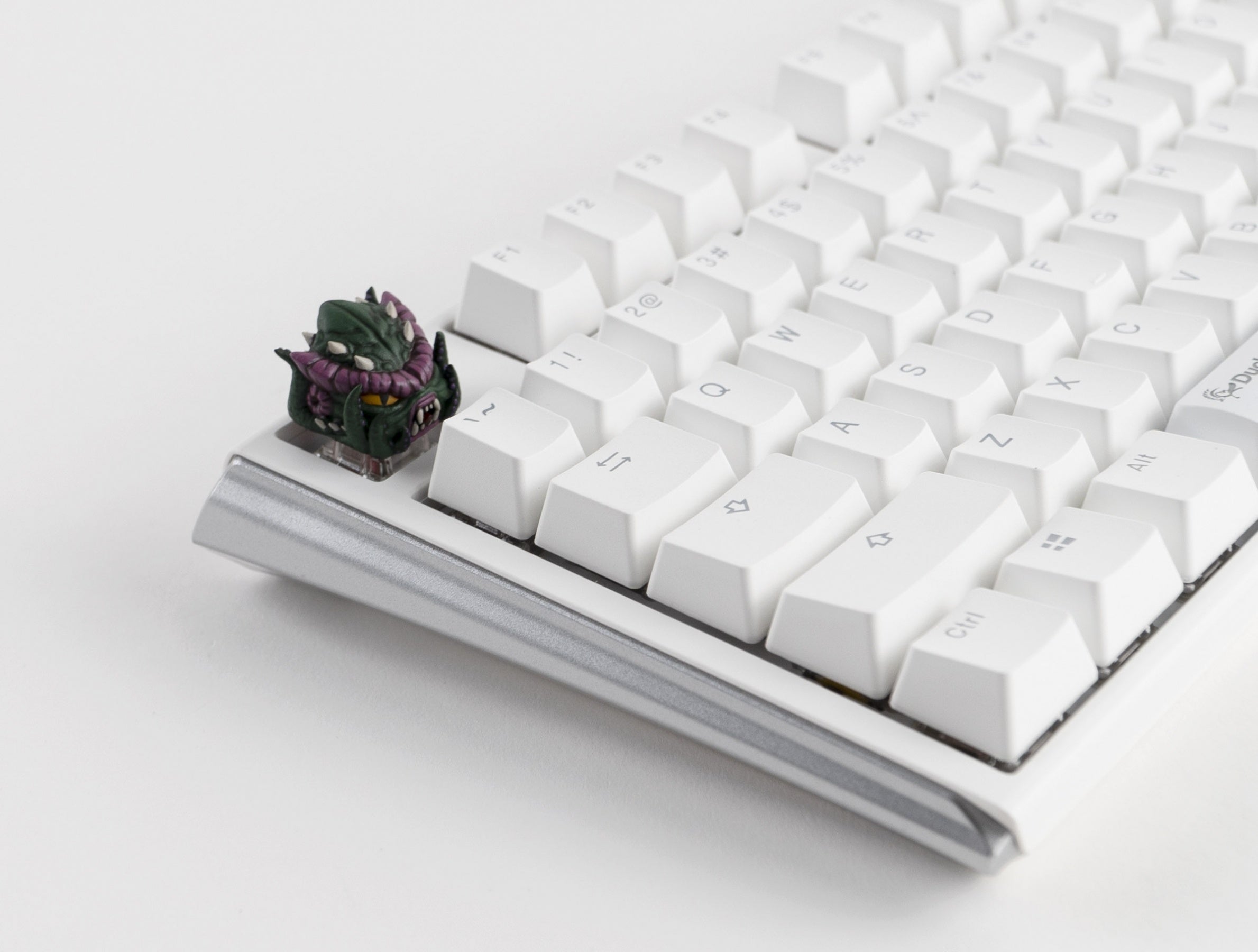 Peacaps Vvorisst Hand Painted Artisan Keycap