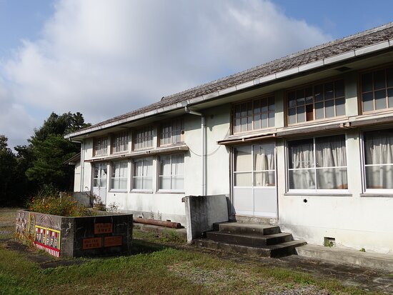 旧鎌掛小学校 - Picture of Old Kaigake Elementary School, Hino-cho