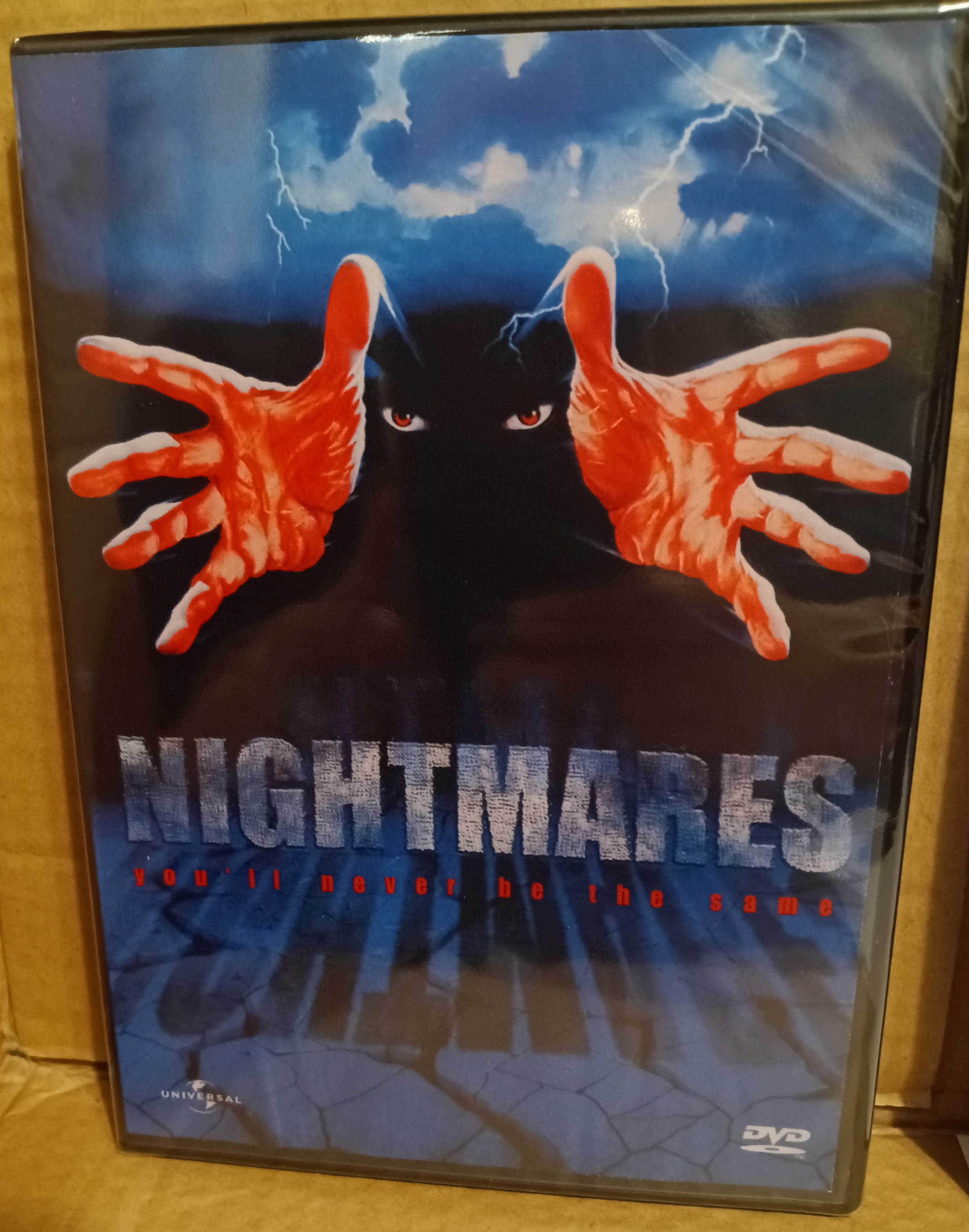 Nightmares - DVD - 1983 - Emilio Estevez Lance Henriksen Cristina