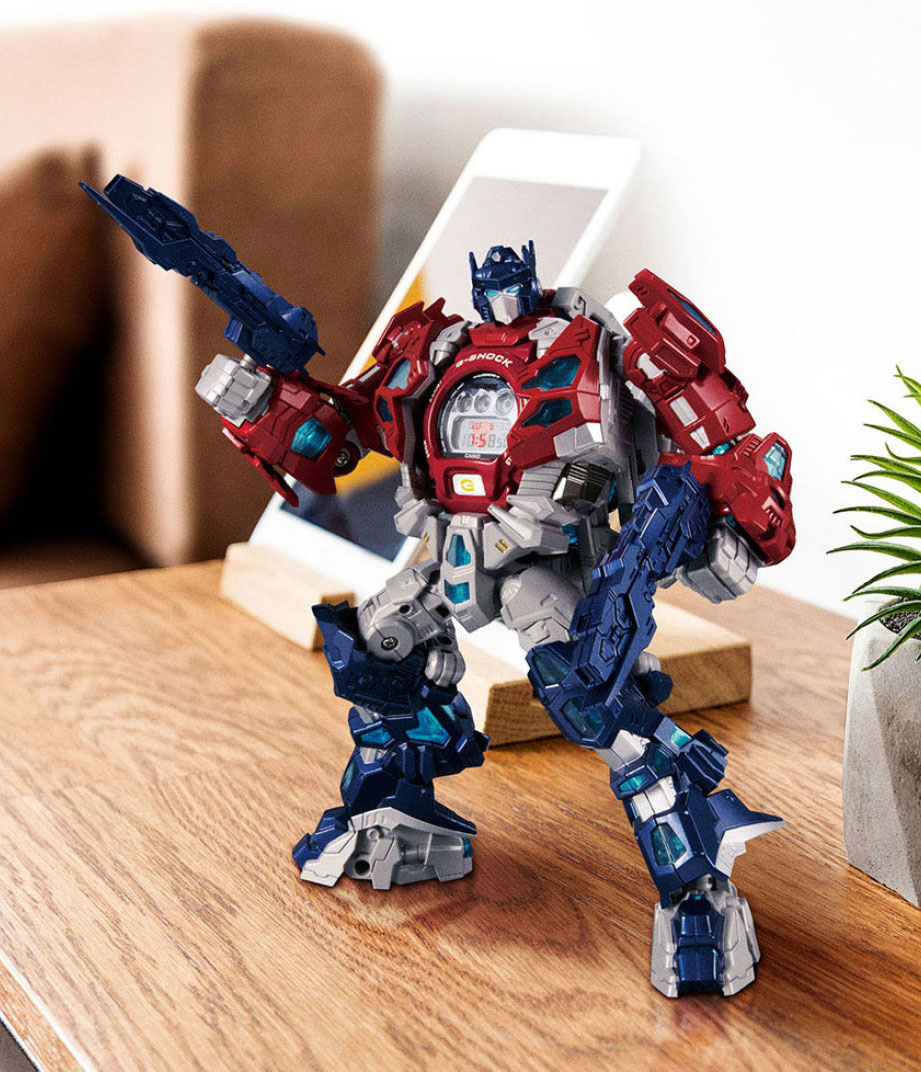 G-Shock x Transformers DW-6900TF-SET Includes an Optimus Prime