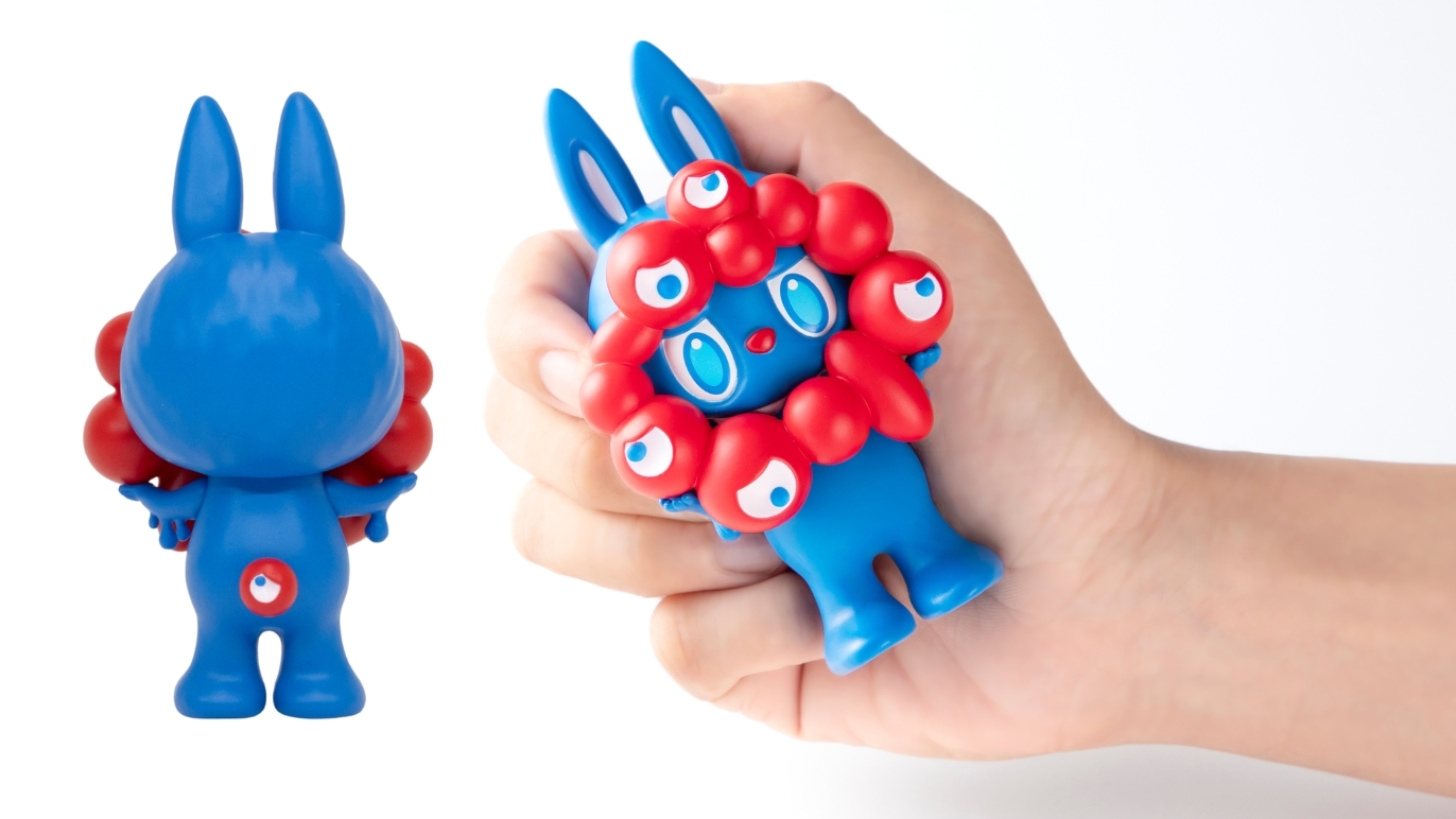 若者に爆発的な人気を誇るラブブの限定グッズが大阪・関西万博で販売