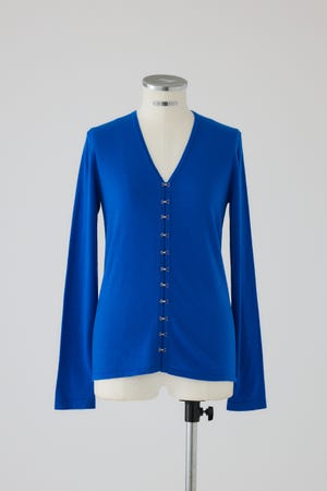RIM.ARK | Many hook V neck tops (KNITWEAR ) |RIM.ARK ONLINE STORE