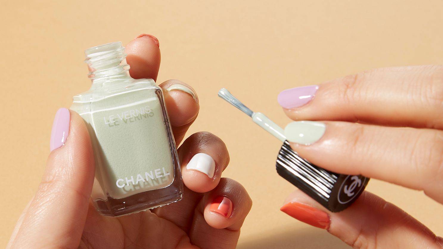 chanel-summer2022-try-on-