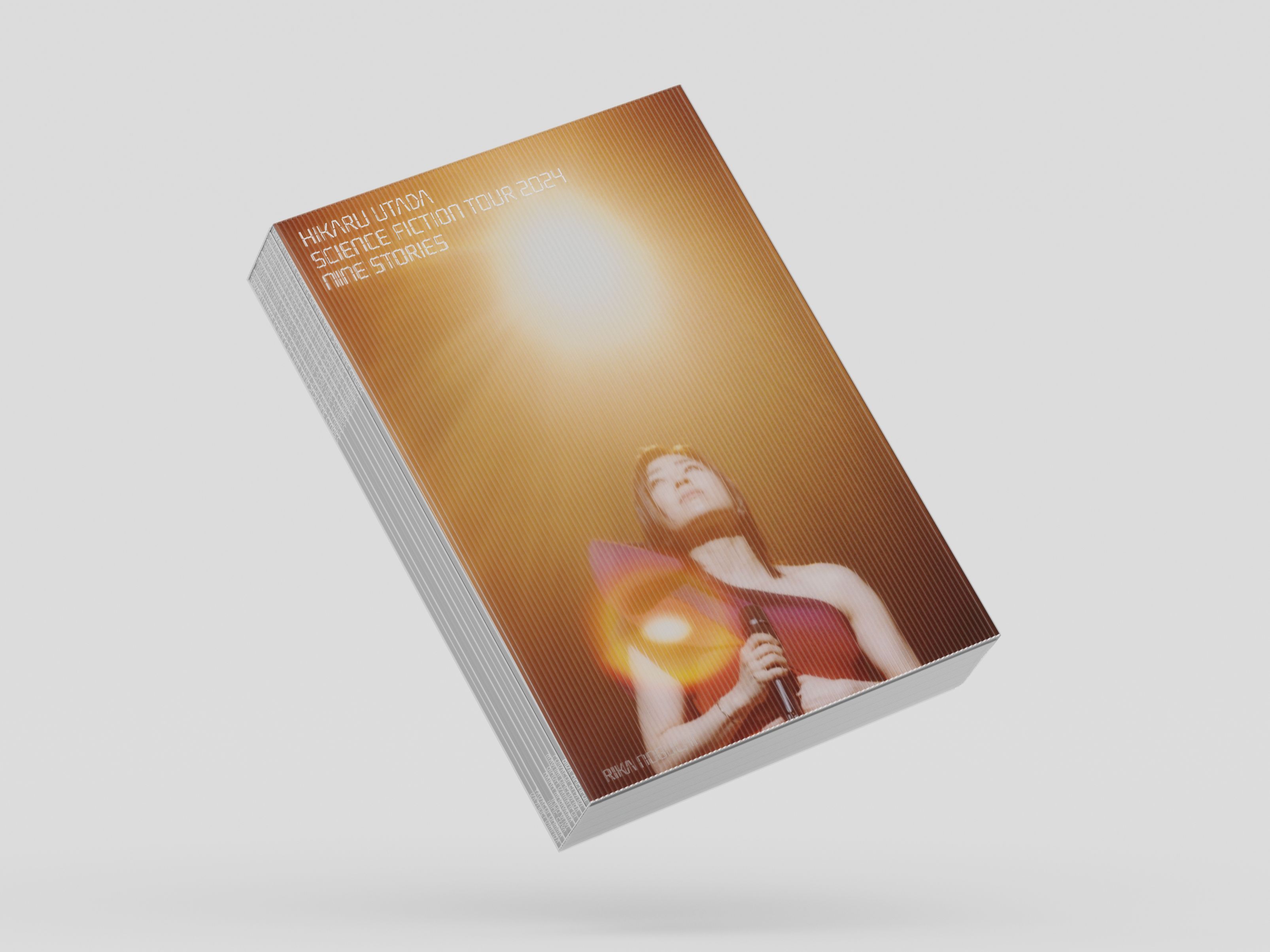 宇多田ヒカルの姿を9人の作家が捉えた写真集。『HIKARU UTADA SCIENCE