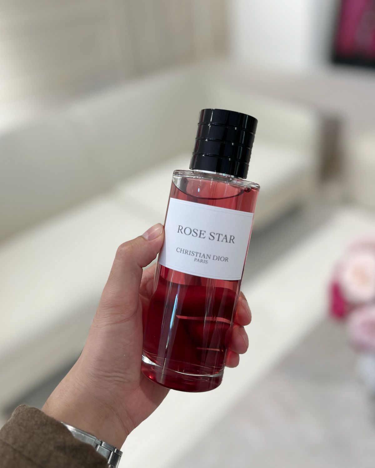 絶対に飽きないローズのフレグランスを発見 | Vogue Japan