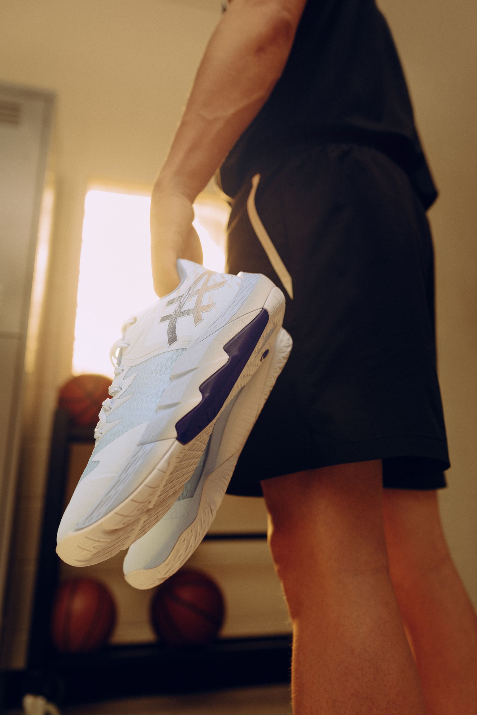 河村勇輝がASICSとつくった美しいバスケットボールシューズ「UNPRE ARS