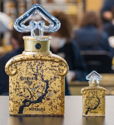 ゲラン」が銀座に「高級クラブ みつこ」を限定オープン 世界唯一168万