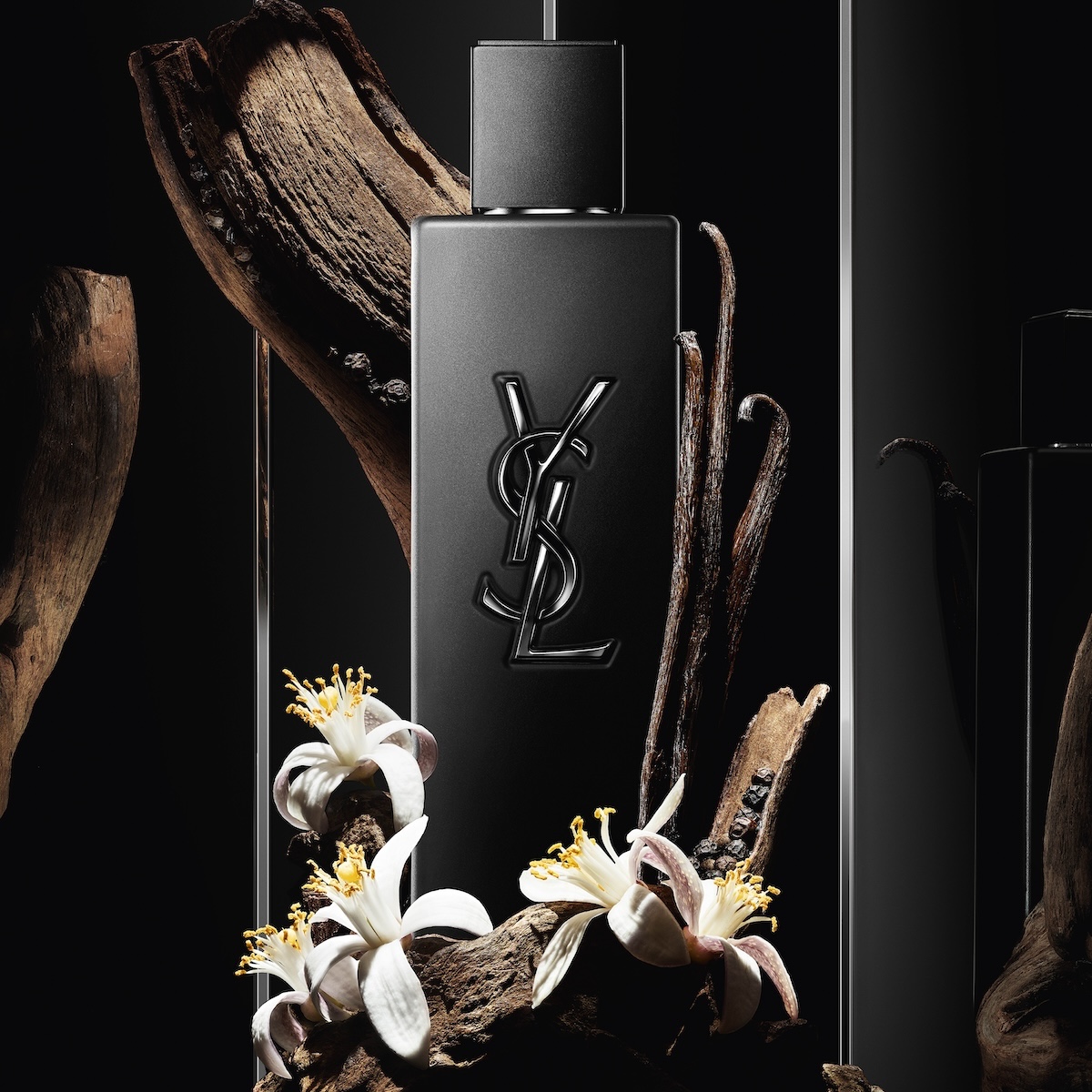 YSL」がメンズフレグランスライン“MYSLF”から新作香水を発売 「もっと