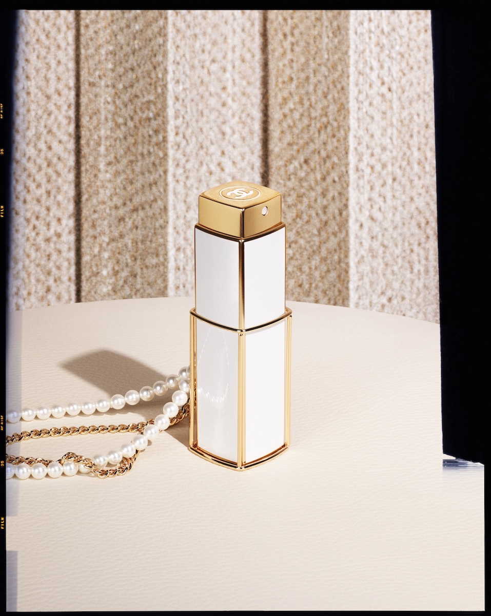 シャネル」がフレグランスアクセサリーを限定発売 “ココ マドモアゼル