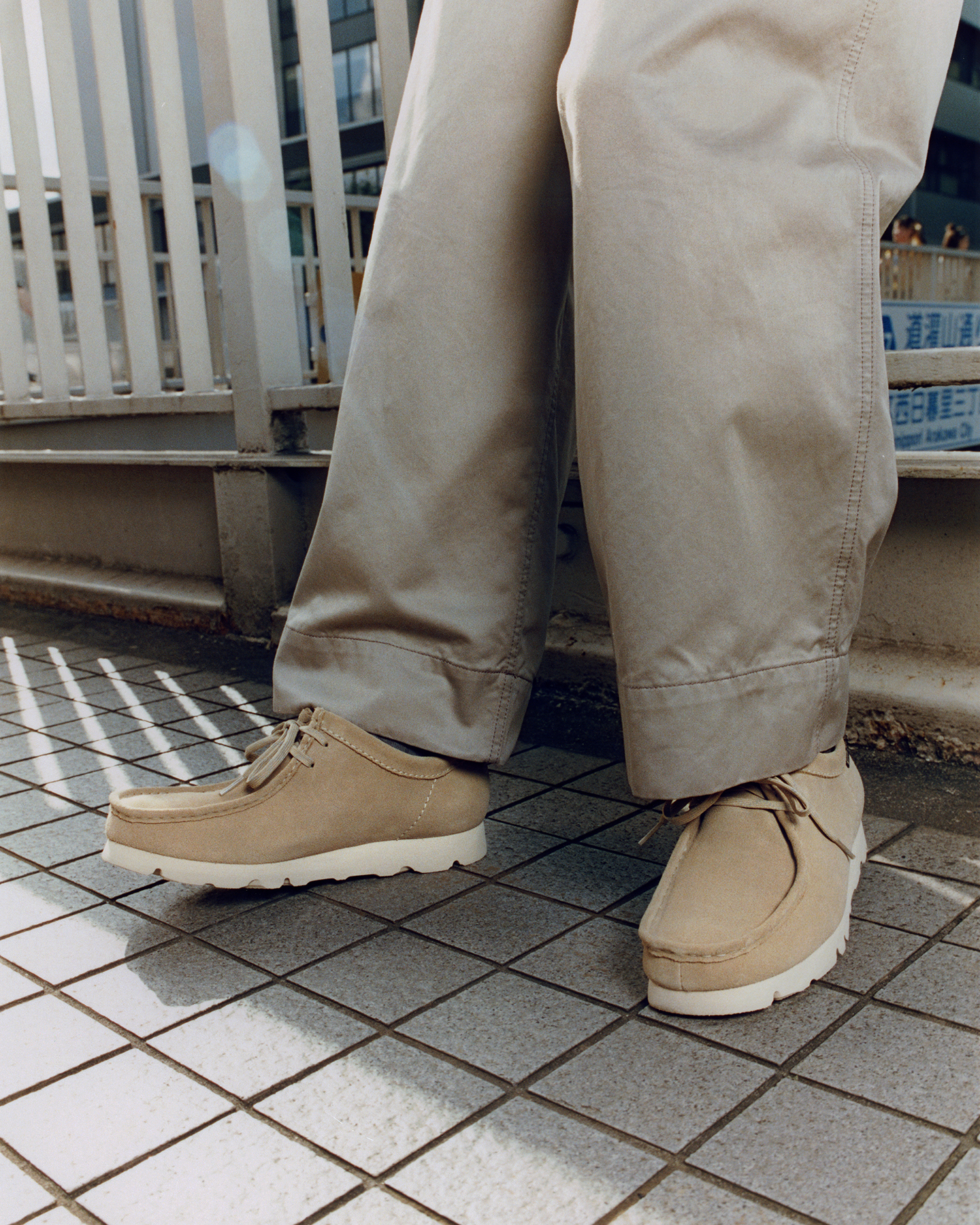 ゴアテックス搭載シューズでどんな天候でも快適に。 -Clarks