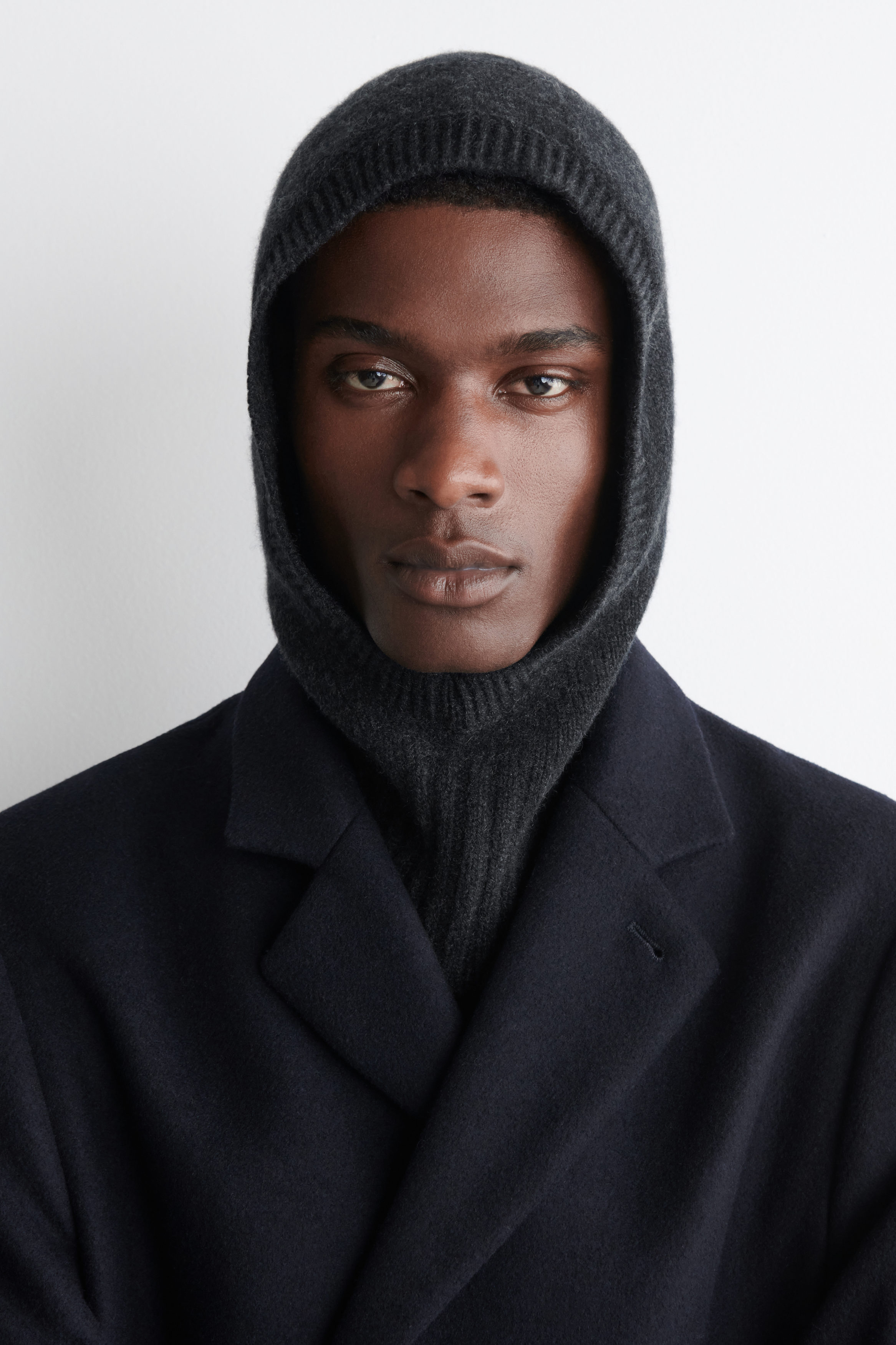 CASHMERE BALACLAVA - BLACK MÉLANGE | COS US