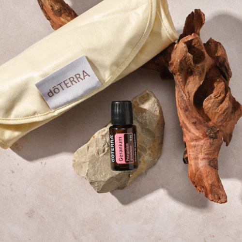 Free Geranium 15 mL and castor oil pack with 200 PV order