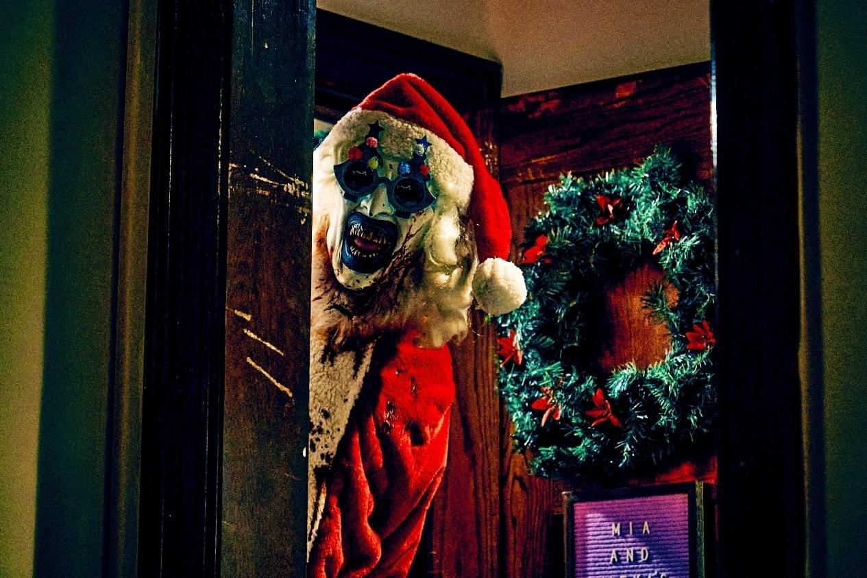 全世界で嘔吐・失神者が続出した極悪シリーズの新作「テリファー 聖夜