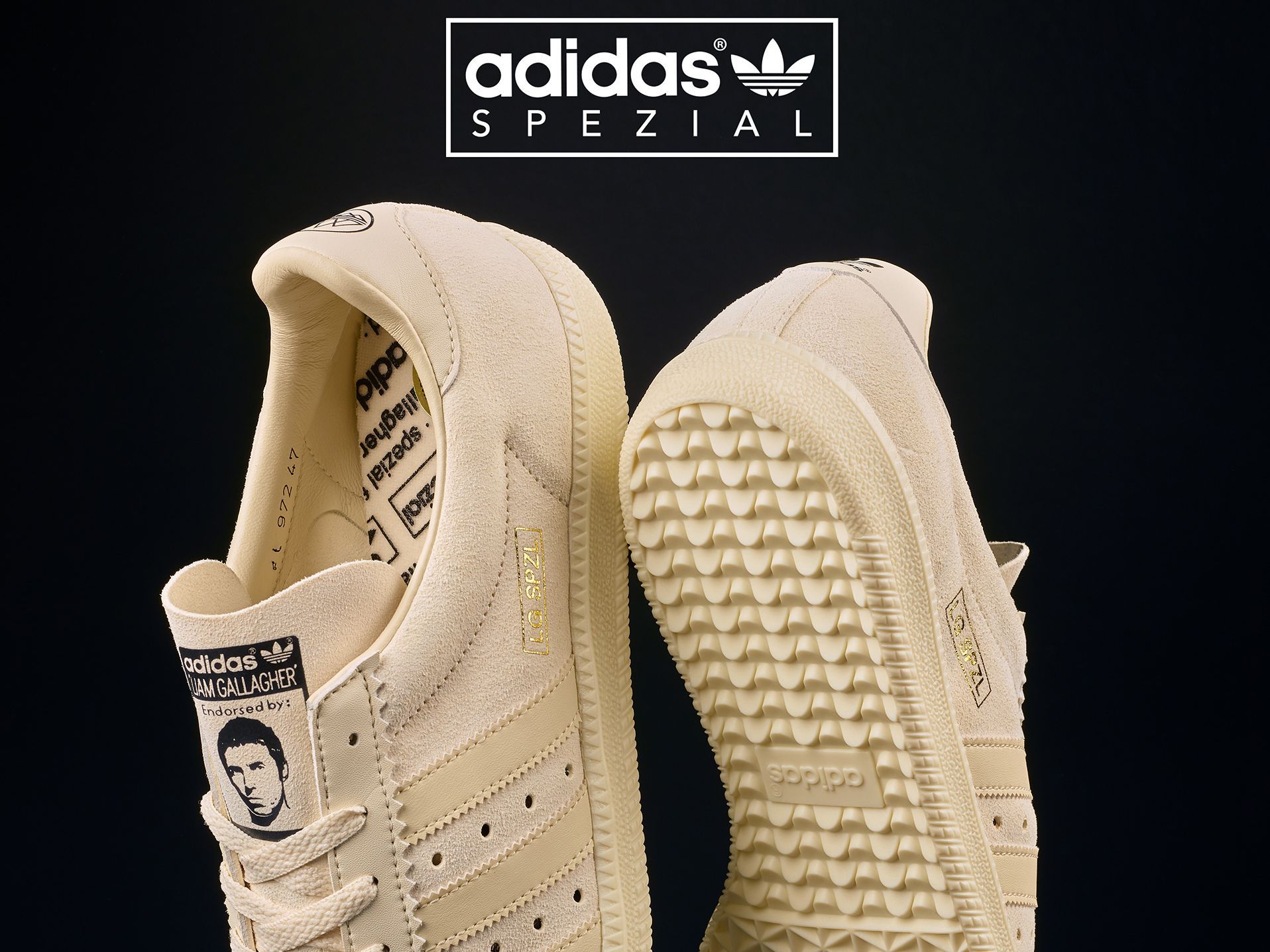 アディダス オリジナルスからリアム・ギャラガーとのコラボモデルが