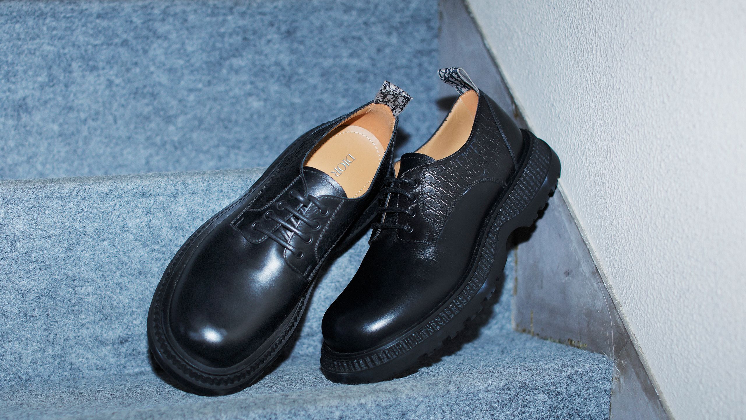 ディオールのシューズでフォーマルに遊び心をプラス──特集：今どき顔