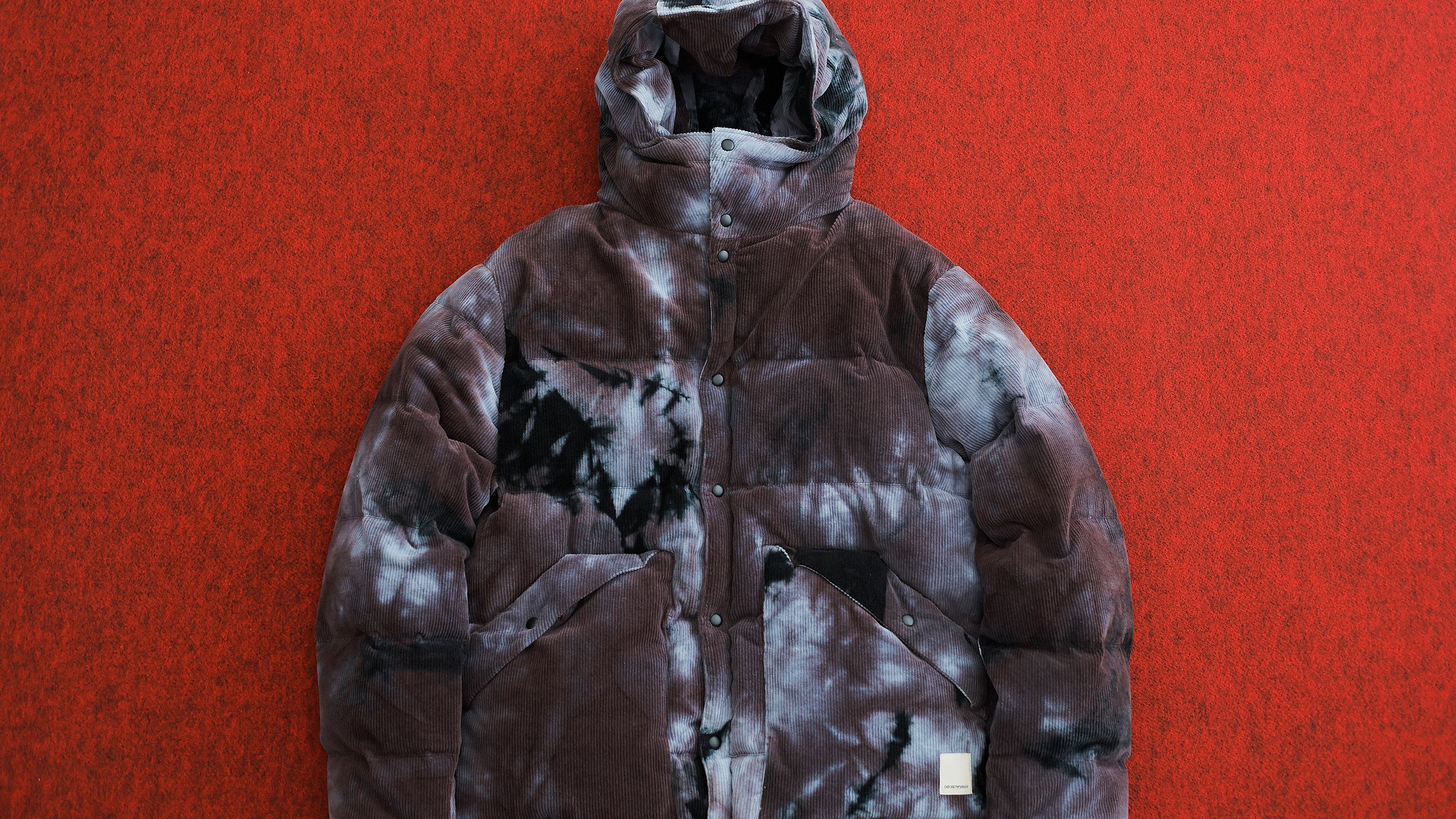 ダウンをモードに解釈したエンポリオ アルマーニ──特集：今年の