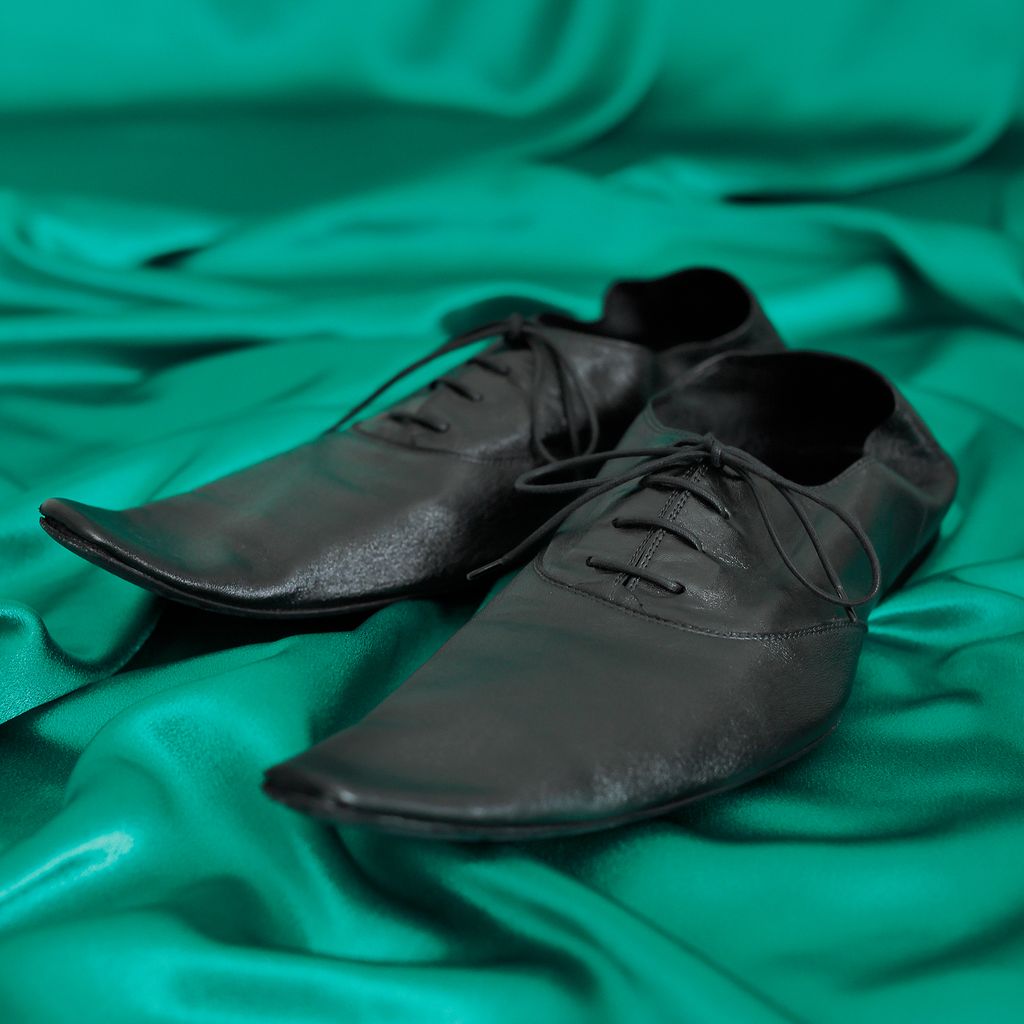 ギャラリー：バレンシアガのコレクションは斬新かつ華やかな顔ぶれ