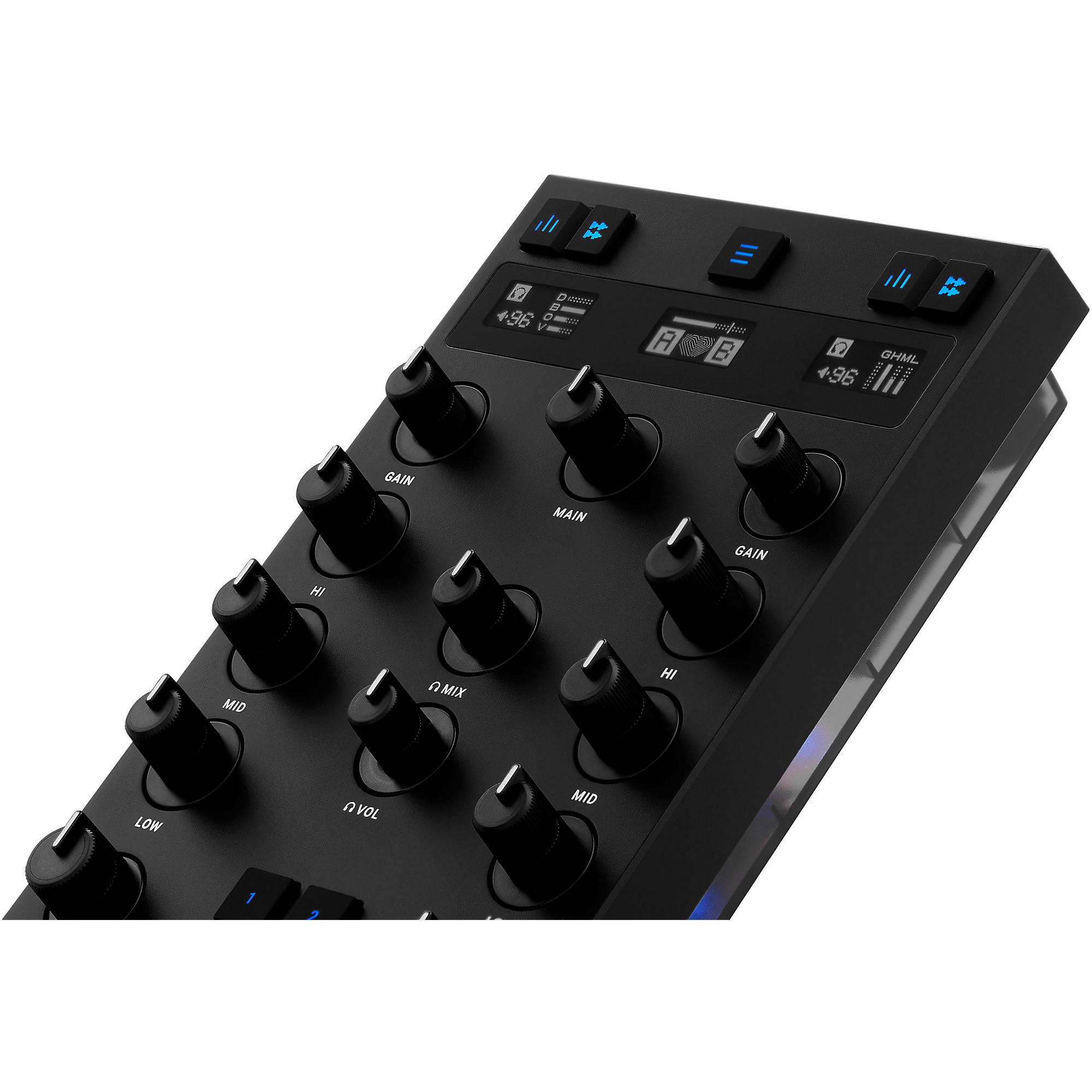 Native Instruments Traktor Z1 MK2 Ultracompact DJ Mixer | Guitar