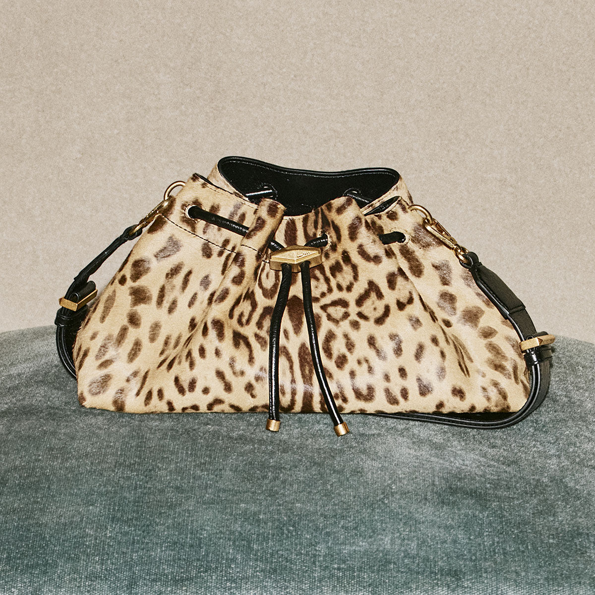 シンチ M | ナチュラル レオパードプリント・ポニーバッグ | ジミー チュウ