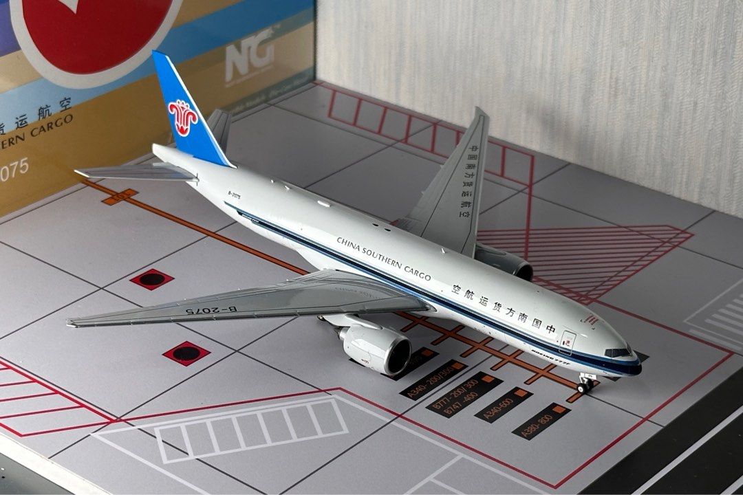 中國貨運航空 B777-200 旅客機大型模型 中國貨運航空 B777-200 旅客機