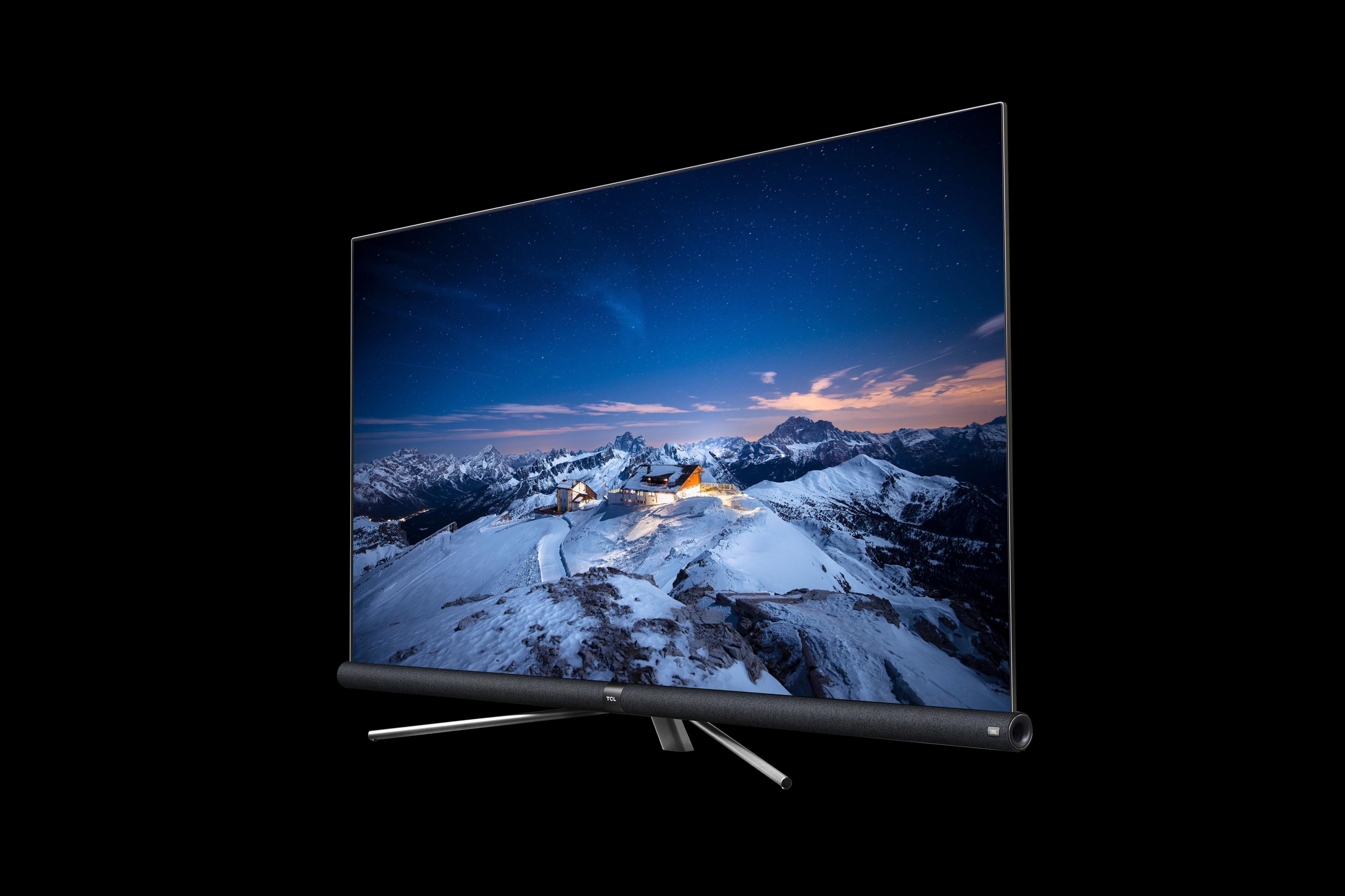 フレームレスで超うっす！ 中国の大手TCL、コスパ良な4K TVを引っさげ