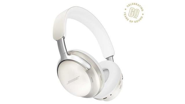まばゆいばかりの白さ。ボーズ60周年記念の限定ホワイトヘッドホン
