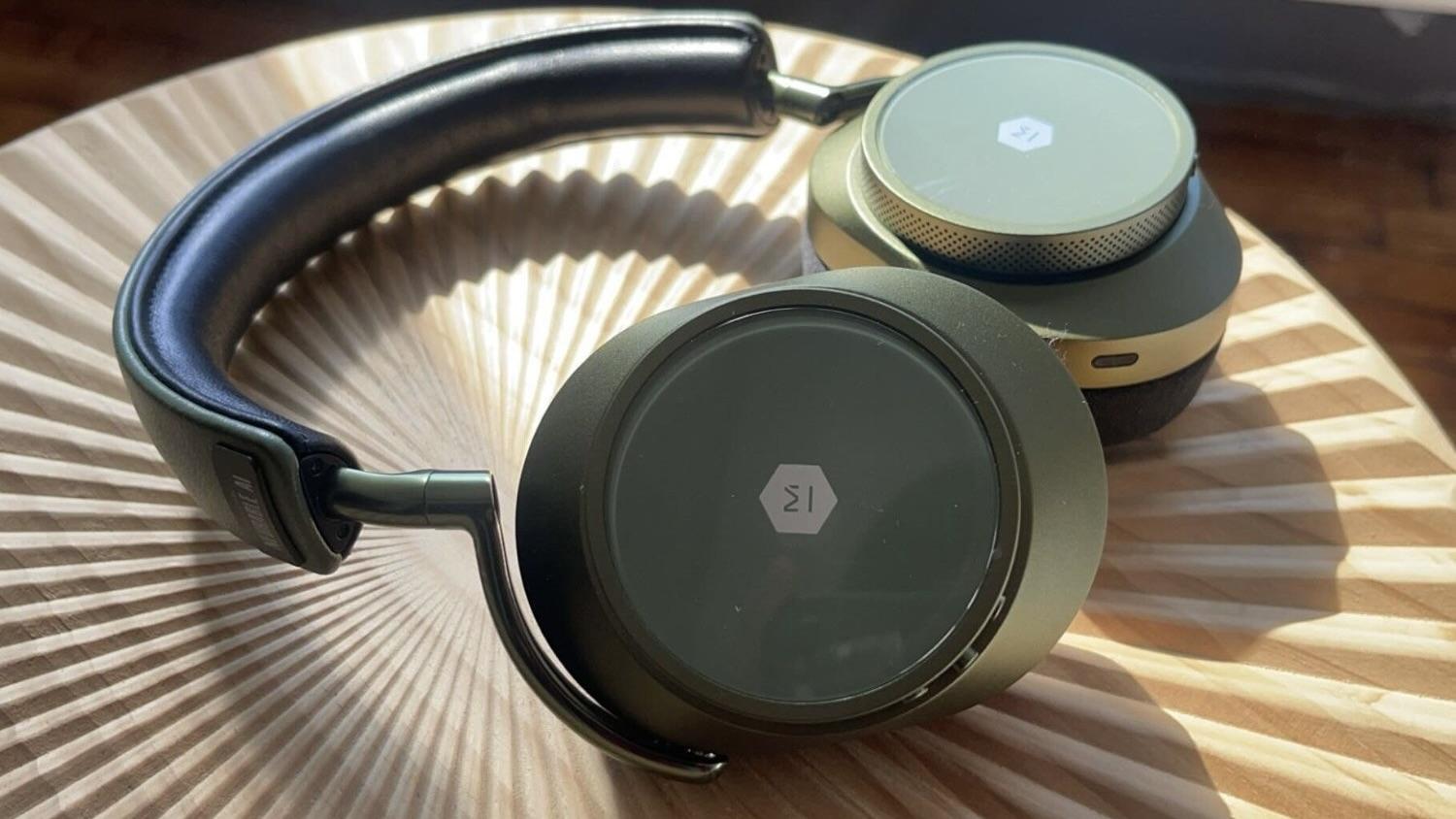 脳波を読み取るヘッドホン｢MW75 Neuro｣。音質はいいけど価格に見合う