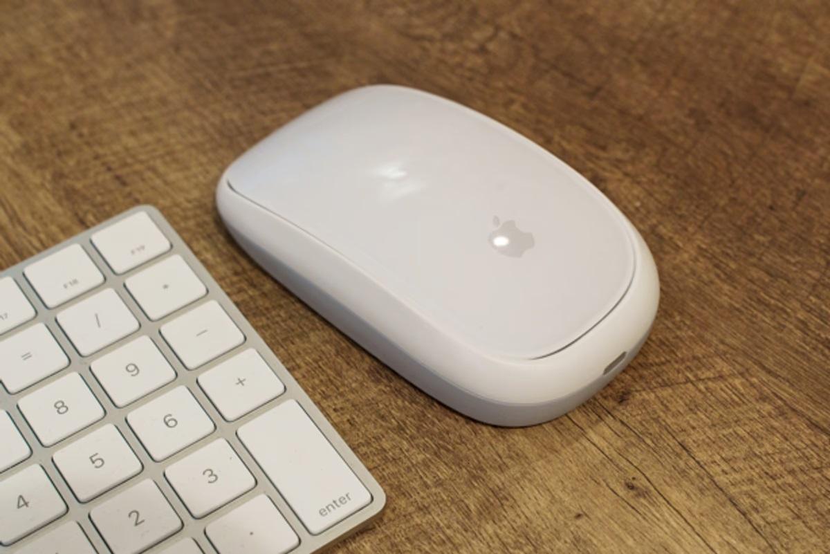 ケーブルレスで快適充電！Appleの｢Magic Mouse｣を使いやすくするケース