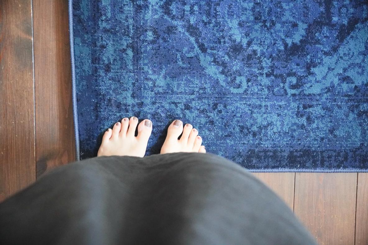 IKEAのラグが床の傷隠し＆秋冬の模様替えにピッタリ！ | ROOMIE