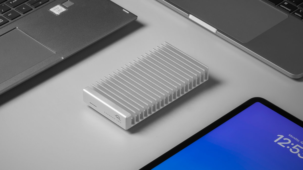 OWC Express 1M2 80G USB4 Portable SSD DIY Enclosure