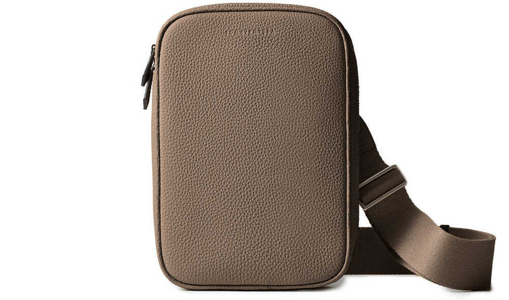 松坂桃李が選んだバッグは〈ボナベンチュラ〉！休日によく似合うのは