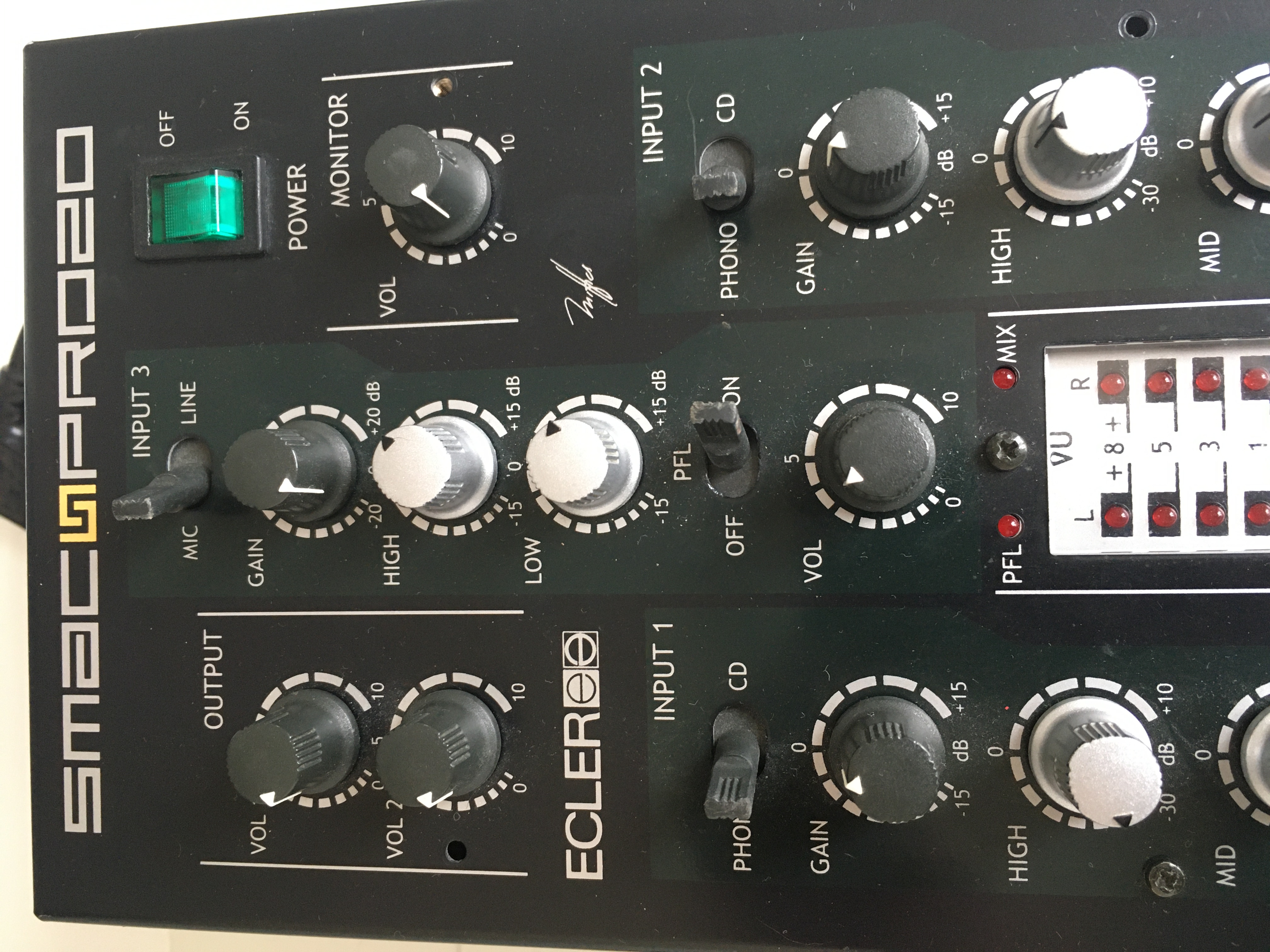 Smac Pro 20 - Ecler Smac Pro 20 - Audiofanzine