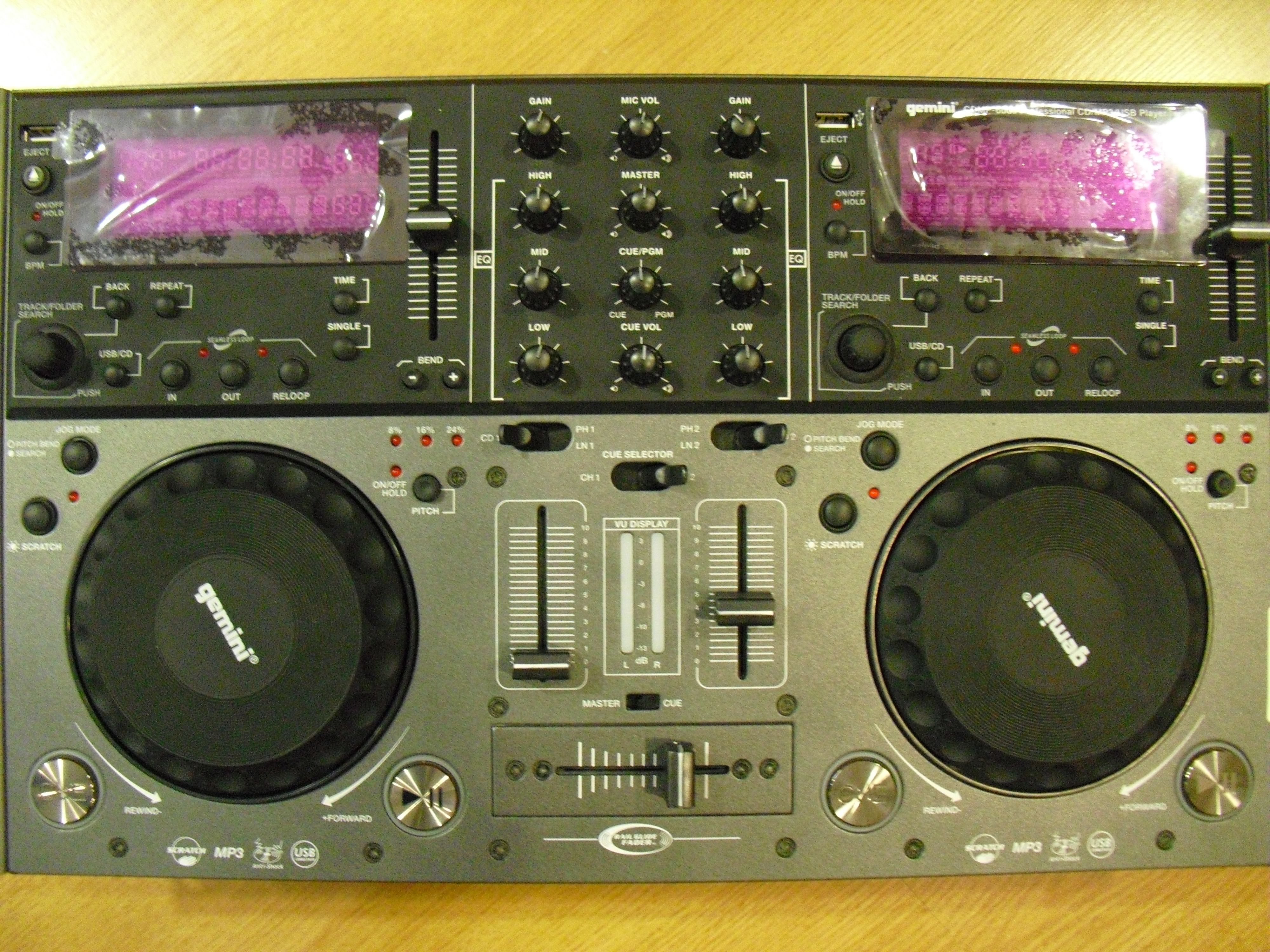 CDMP 6000 - Gemini DJ CDMP 6000 - Audiofanzine