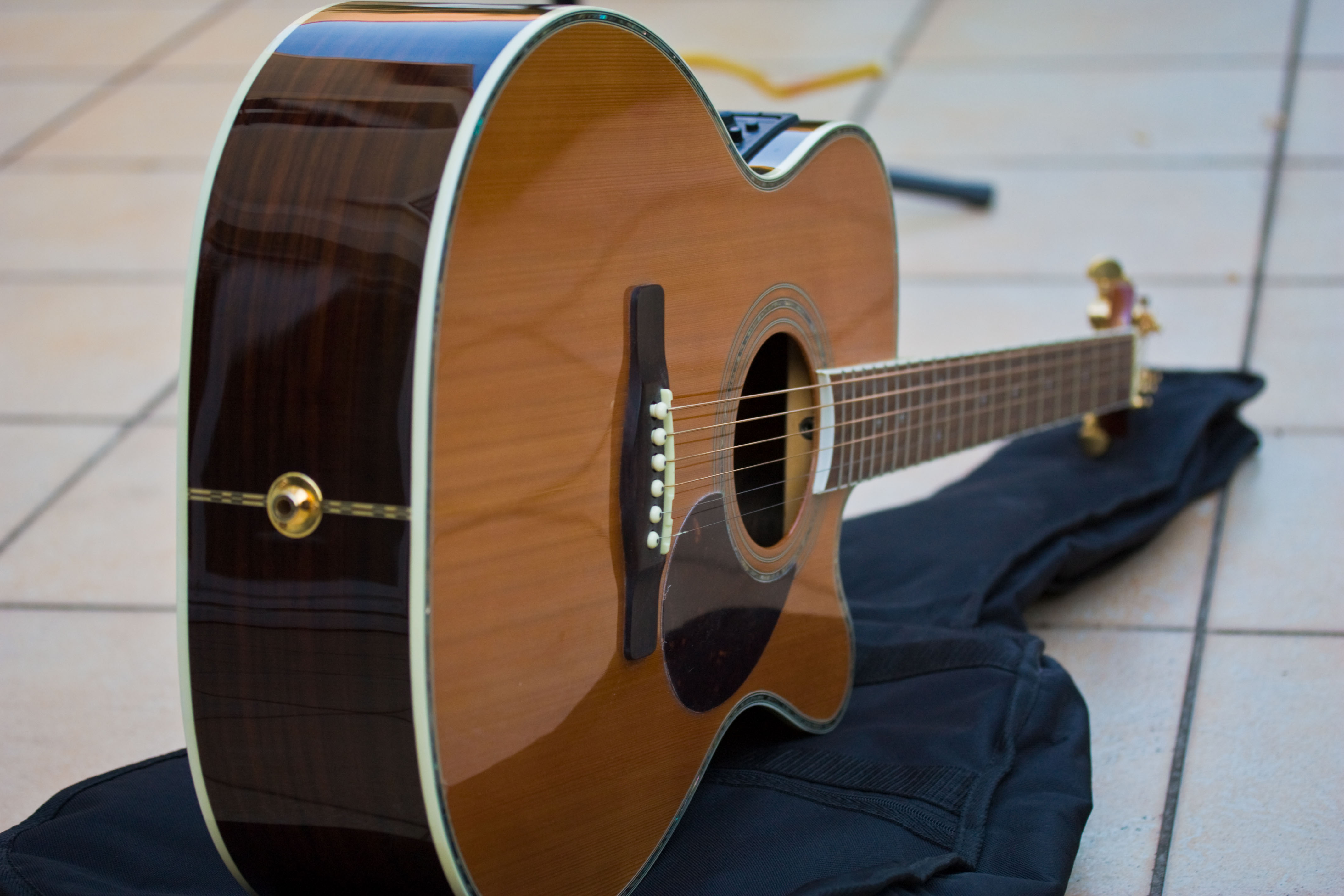 OM 8CE Greg Bennett - Samick OM 8CE Greg Bennett - Audiofanzine