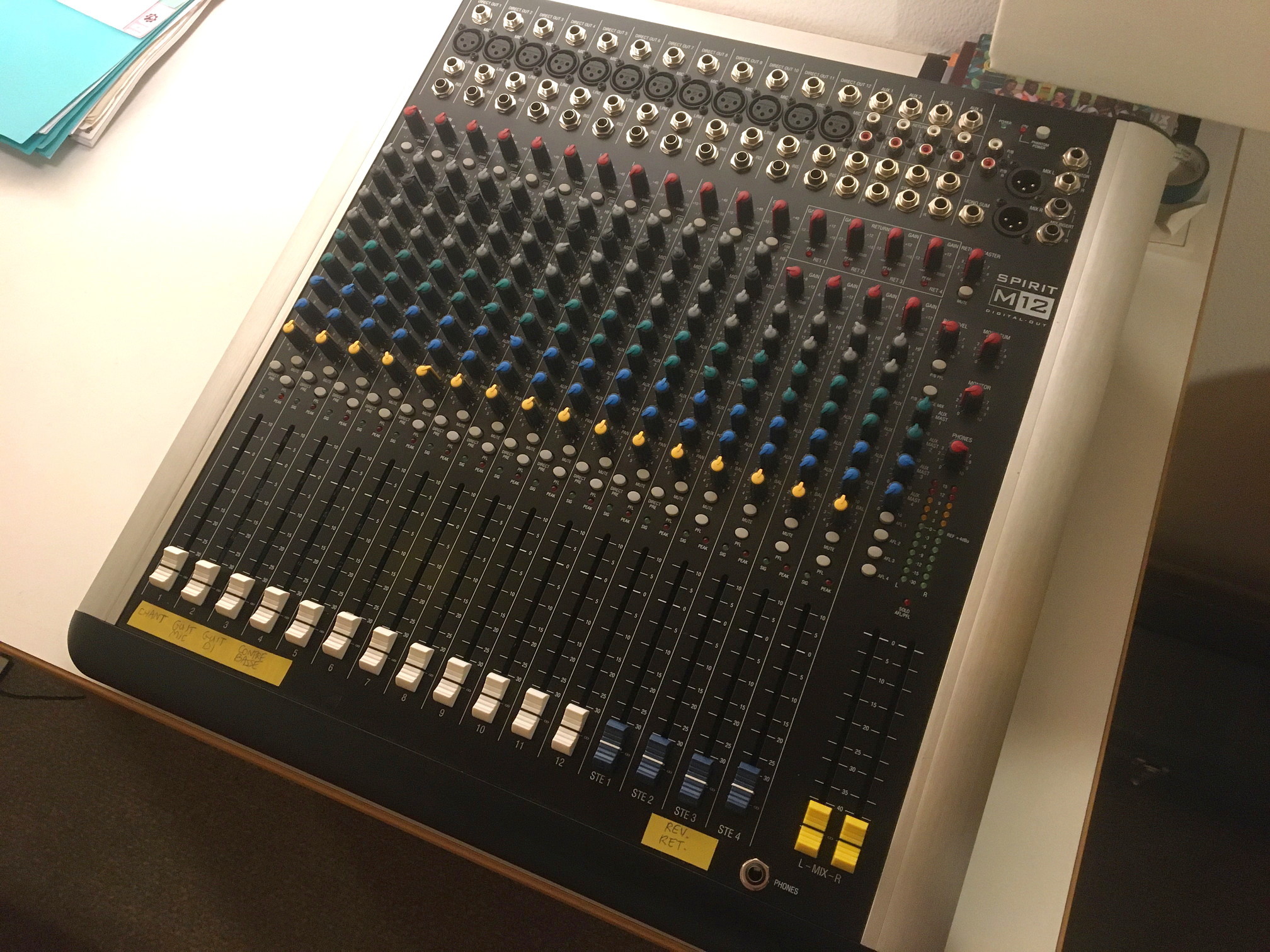 M12 - Soundcraft M12 - Audiofanzine