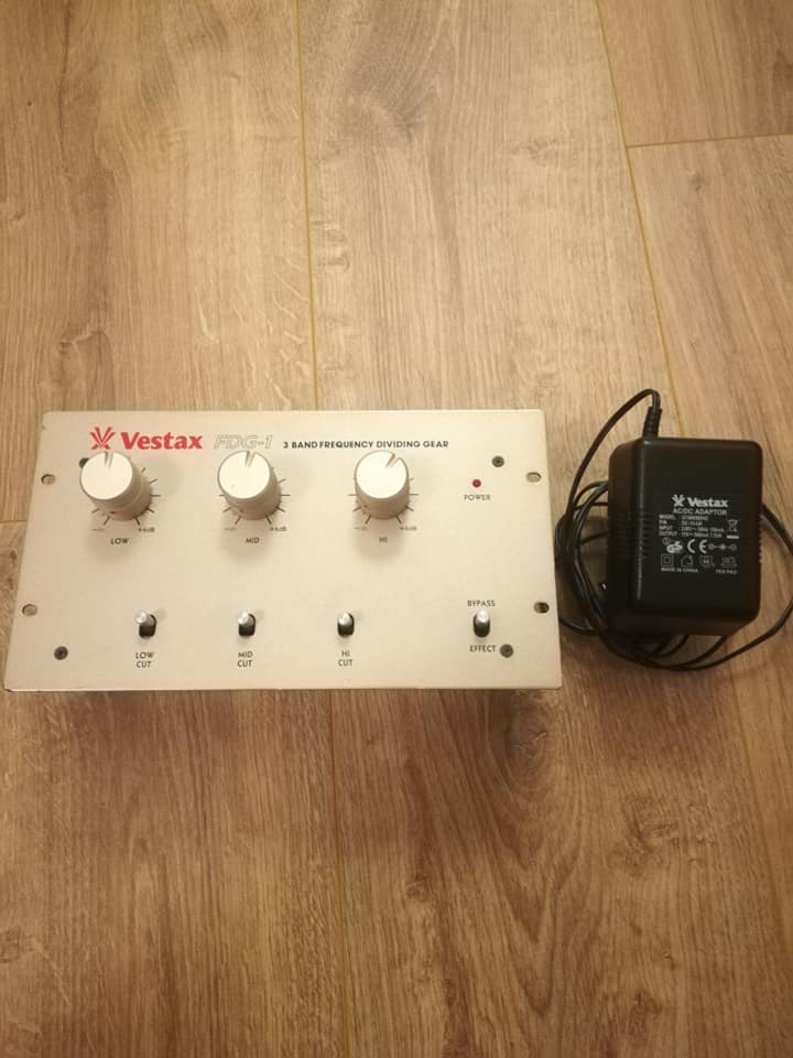 d*e様 Vestax FDG-1 3バンドアイソレーター Vestax FDG-1 DJ