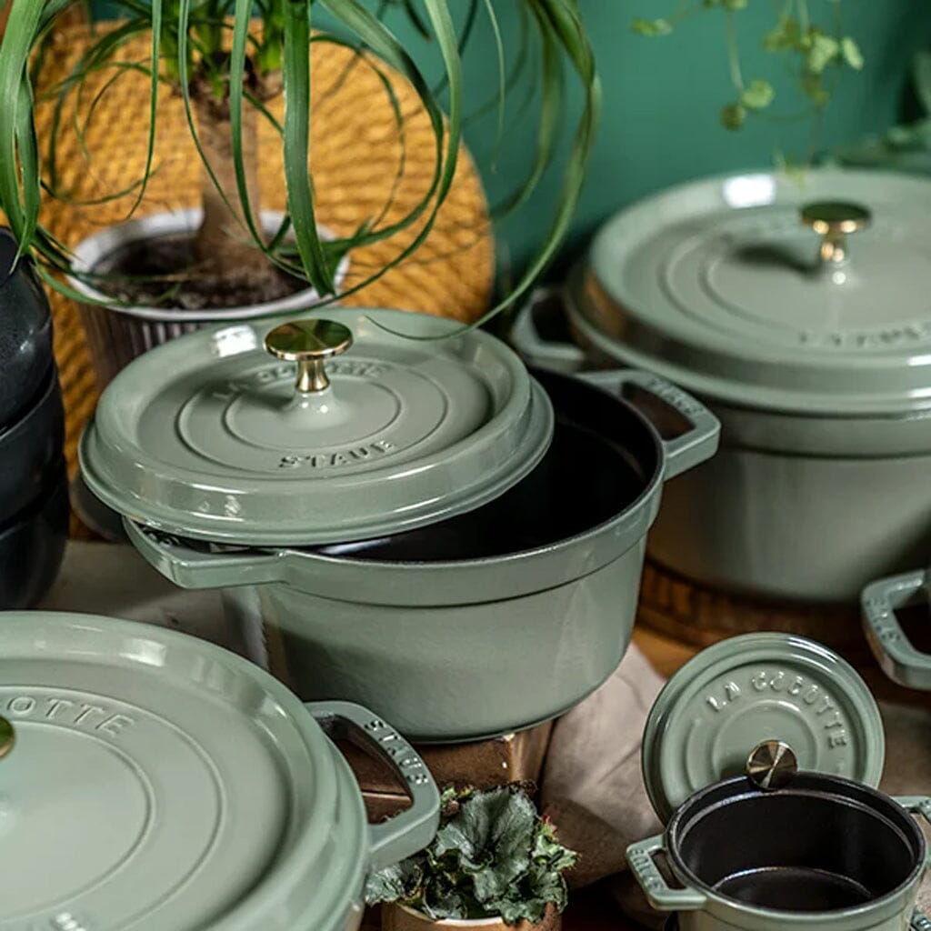 Staub - Round cocotte 24 cm - eucalyptus – KookGigant