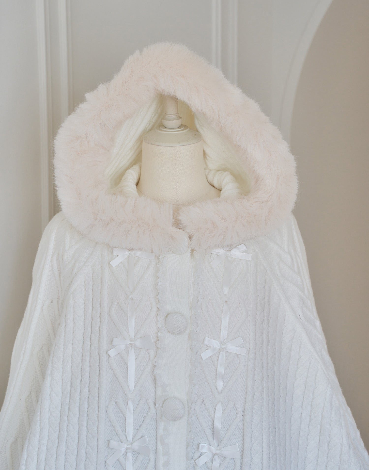 Fluffy Meringue Ribbon ニットポンチョ – mellfy memory