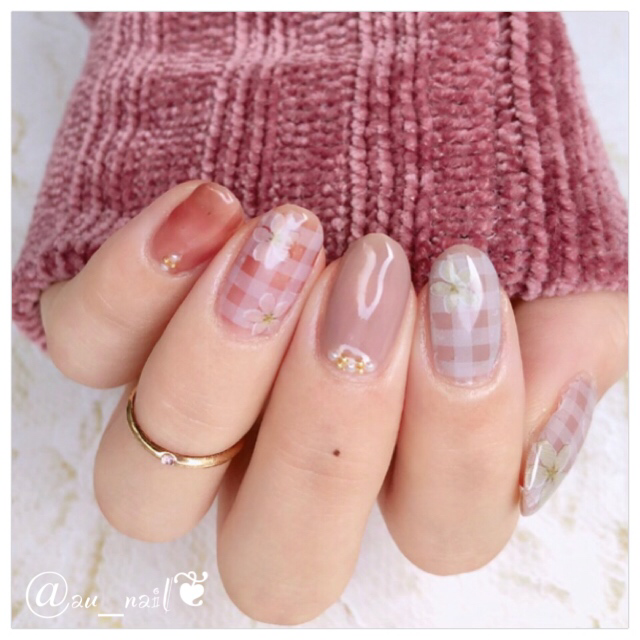 セルフジェルネイルの教科書。おうちでプチサロン気分のスターター