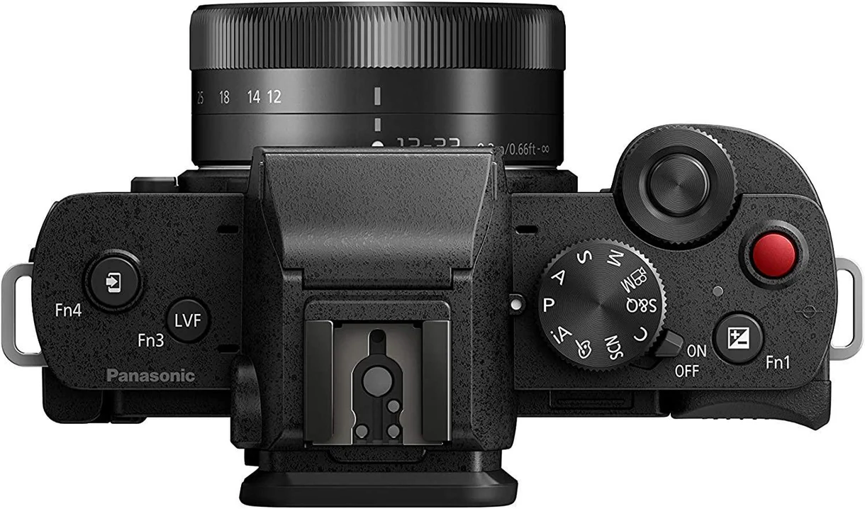 Panasonic Lumix G100D Mirrorless Camera com lente 12-32mm