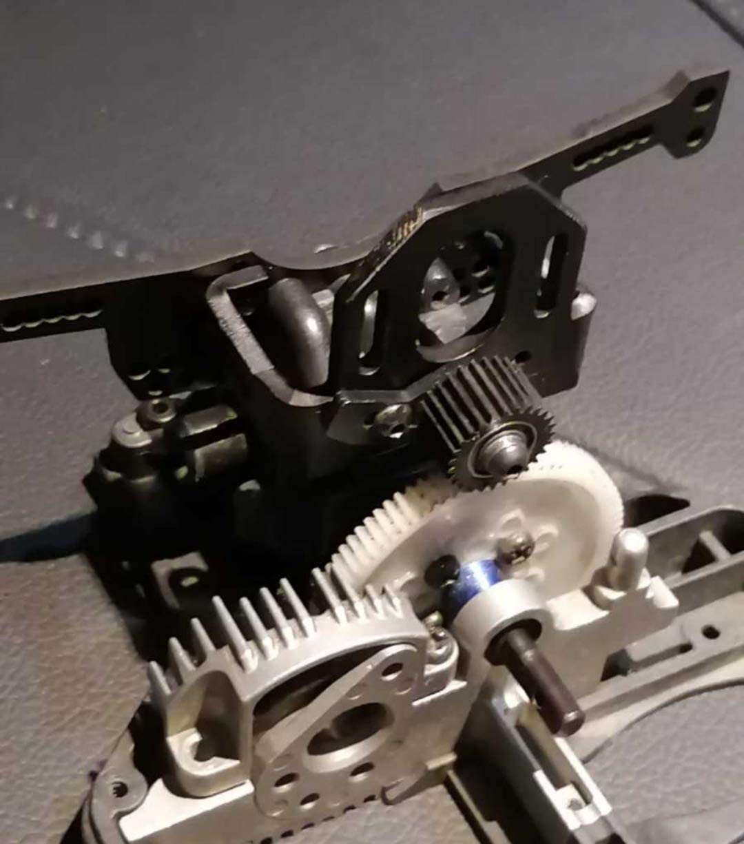 ヨコモ ドリパケ用 ギアボックスモーターマウント - Metal-Garage