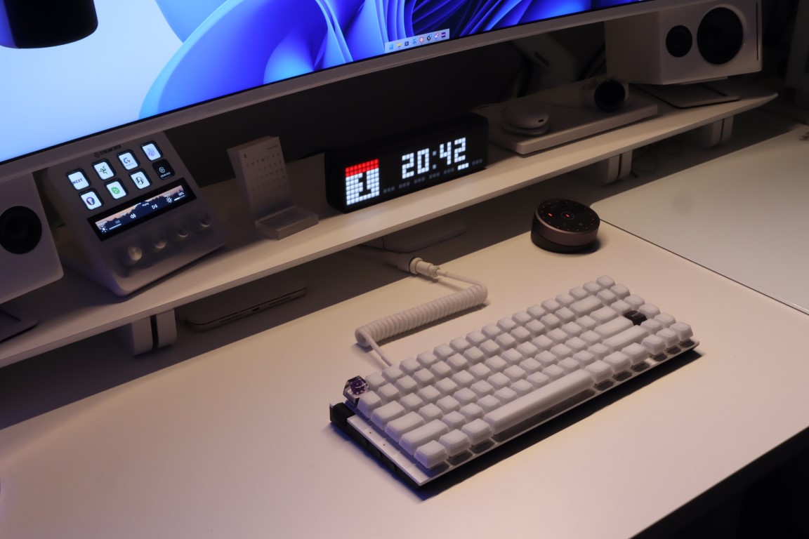 モニターライト【BenQ ScreenBar Halo】をレビュー。無線リモコンと