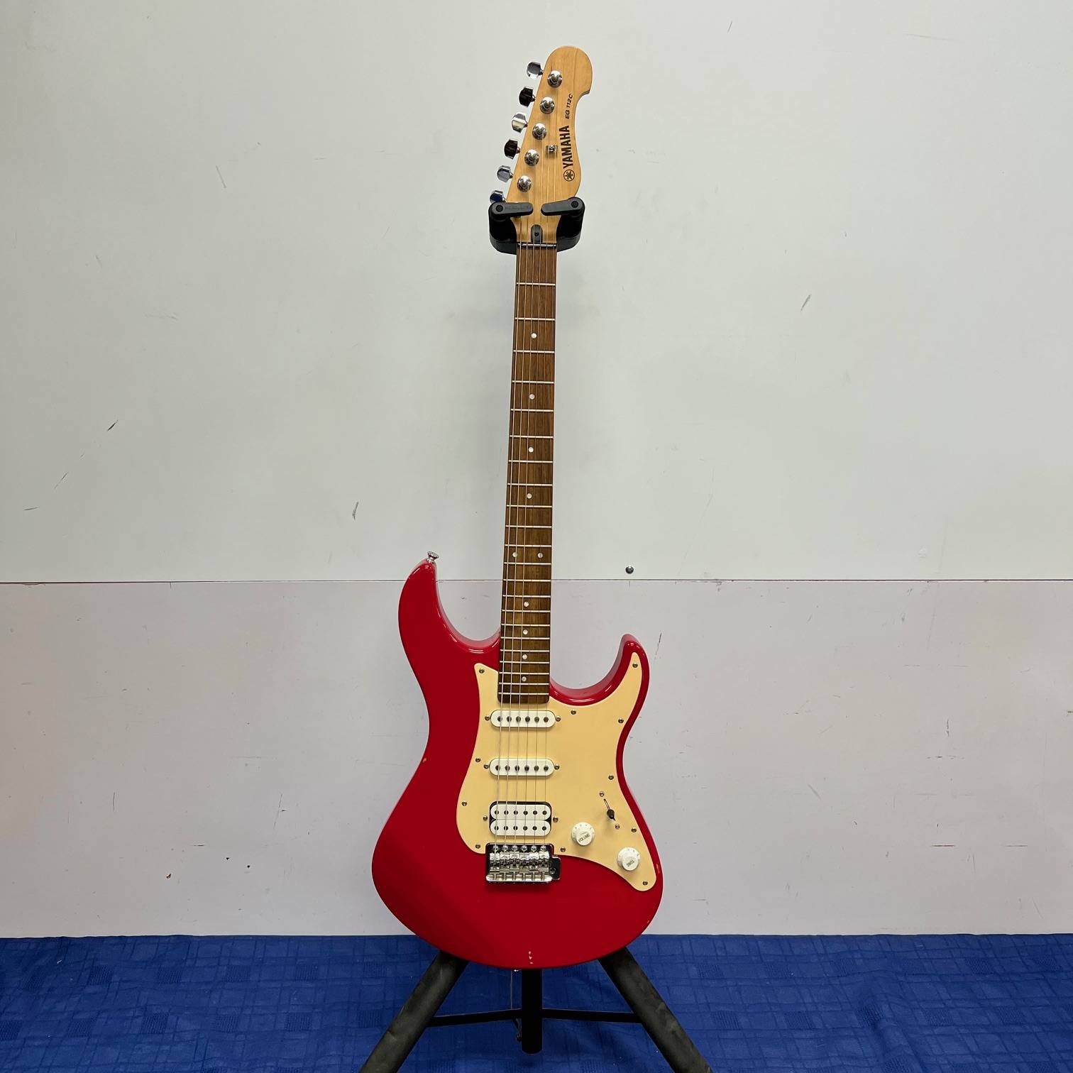 Used Yamaha EG112C Strat Stratocaster Style HSS Electric Guitar