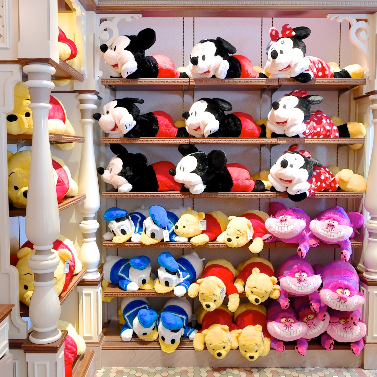 ふわもこくったりがかわいい！東京ディズニーランド抱きまくらぬいぐるみ -