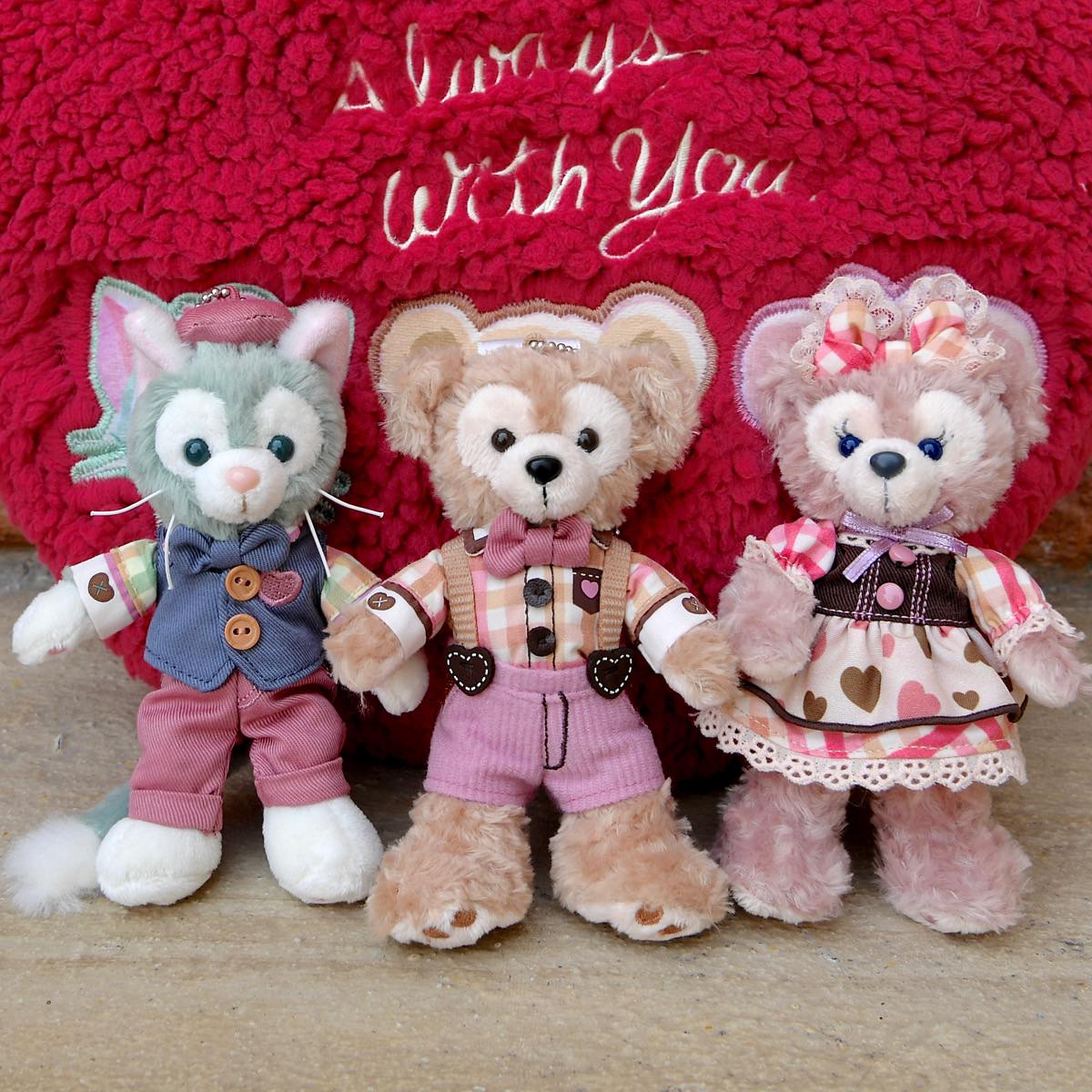 新コスチューム&グッズ&メニューを公開！東京ディズニーシー